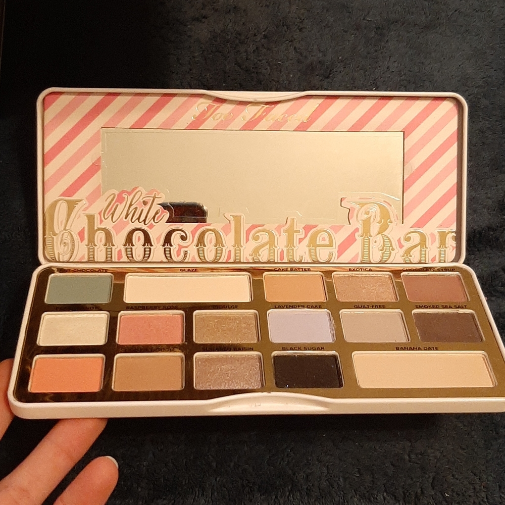 Too Faced White Chocolate Bar Palette